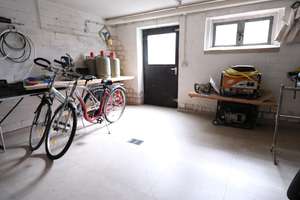 Große Doppelhaushälfte (147qm) mit Vollkeller und Garage direkt am Waldesrand! – Grenzallee 37, 47533 Kleve – Vorschaubild 14