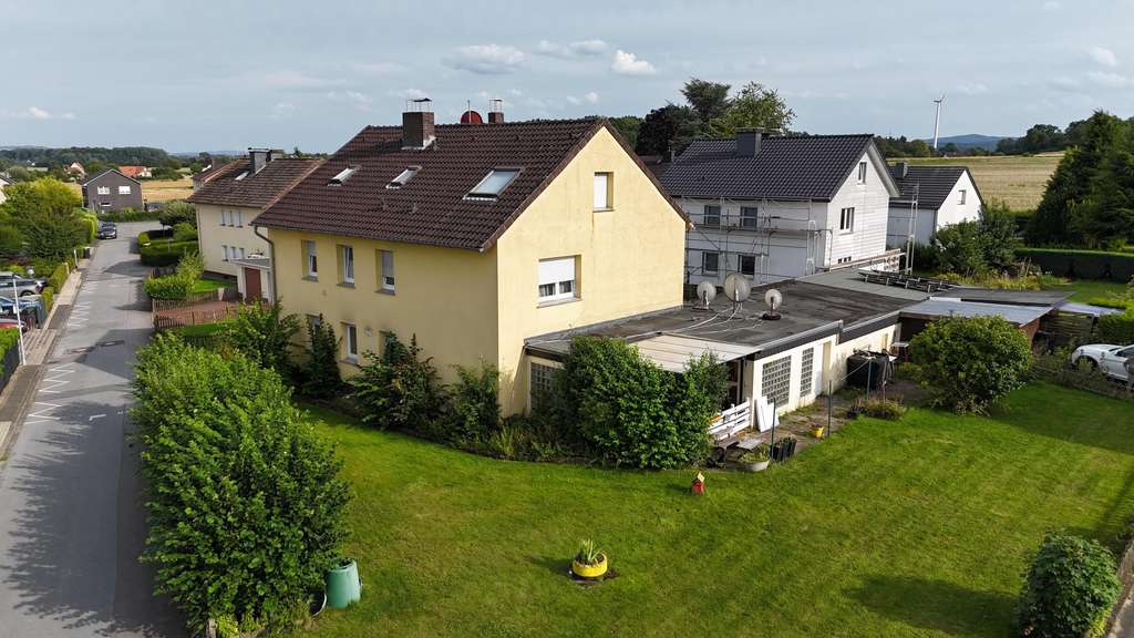 Immobilie in Leopoldshöhe - Dreifamilienhaus mit Wertsteigerungspotenzial in traumhafter Lage - Bild 4