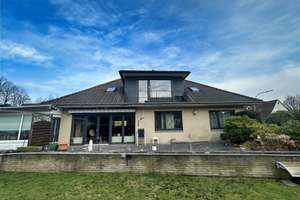 Zweifamilienhaus Nähe Speckenbüttler Park