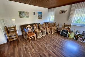 Zweifamilienhaus mit Nebengebäude bietet viel Platz – Die vollständige Adresse der Immobilie erhältst du vom Anbieter., 91596 Burk – Vorschaubild 7