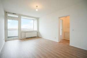 Wunderschöne, sanierte 3,5-Zimmer-Wohnung nahe Sechs-Seen-Platte