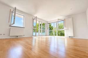 3 Zimmer zum Wohlfühlen in Allach-Untermenzing: Südbalkon, viel Licht, Küche und Garagenstellplatz – Die vollständige Adresse der Immobilie erhältst du vom Anbieter., 80997 Allach, München – Vorschaubild 2