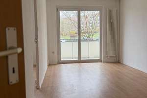 3 Zimmer, Balkon, 1. Obergeschoss – Beethovenstraße 13, 8112 Wilkau-Haßlau – Vorschaubild 2