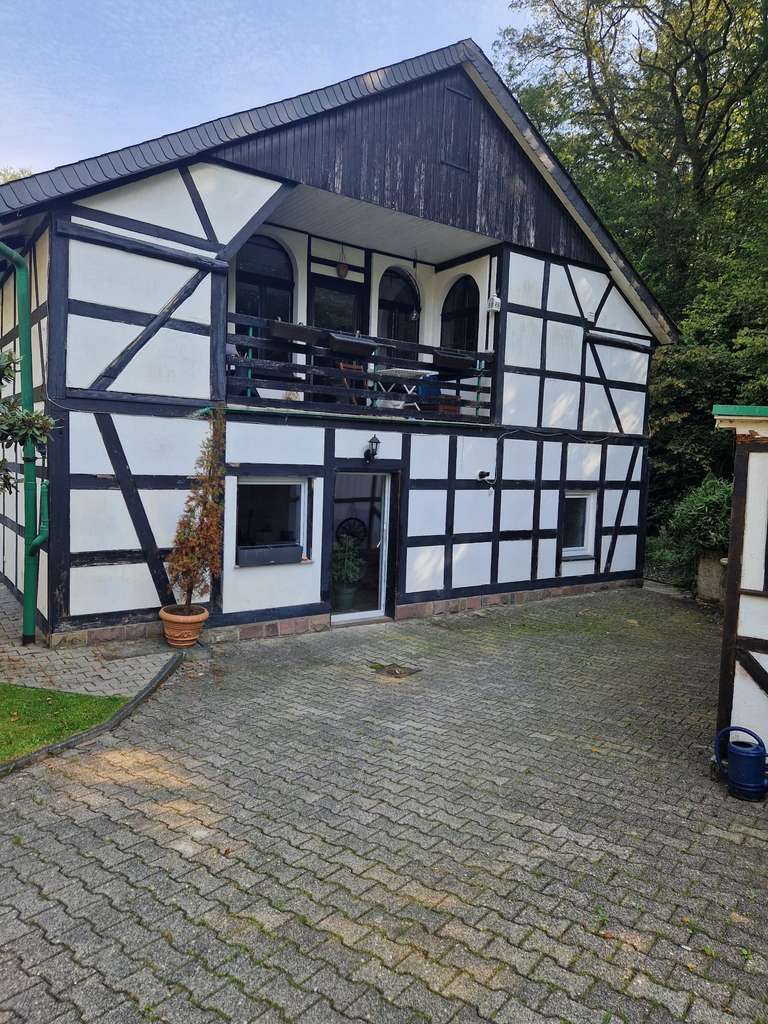 3 Zimmer-Eigentumswohnung mit einer Loggia in traumhaft schöner Lage!