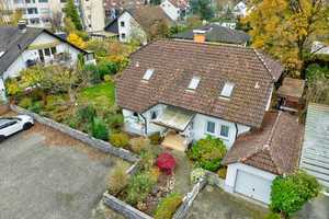Wunderschönes und gepflegtes Zweifamilienhaus nahe dem Naturschutzgebiet im Ortsteil Hainstadt – Offenbach (Kreis) – Vorschaubild 2