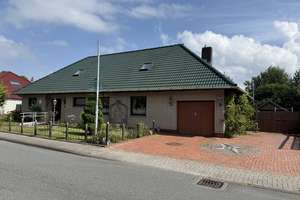Großzügiger Bungalow im beliebtem Ortsteil Nordenham-Abbehausen – Sarver Str. 1, 26954 Nordenham – Vorschaubild 1