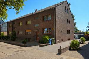 Hochwertig modernisierte EG-Whg mit ca. 146 m² Wohn-/Nutzfläche und ca. 150 m² Garten in Oberhausen – 46149 Buschhausen, Oberhausen – Vorschaubild 3