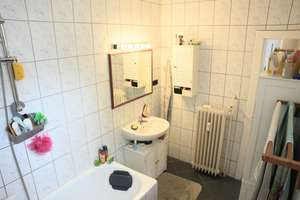 Gepflegte 3-Raum-Wohnung mit Balkon in Krefeld – Die vollständige Adresse der Immobilie erhältst du vom Anbieter., 47798 Stadtmitte, Krefeld – Vorschaubild 15