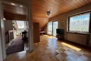 Wohnen in bester Lage – Stilvolle Doppelhaushälfte mit Gartenidylle in Musberg


 – Esslingen (Kreis) – Vorschaubild 8