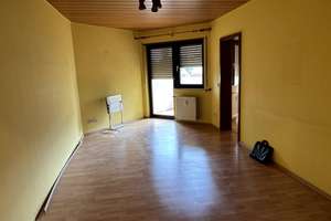 Ruhig gelegene 2-Zimmer-Eigentumswohnung mit Loggia und TG-Stellplatz – Die vollständige Adresse der Immobilie erhältst du vom Anbieter., 68219 Rheinau, Mannheim – Vorschaubild 3