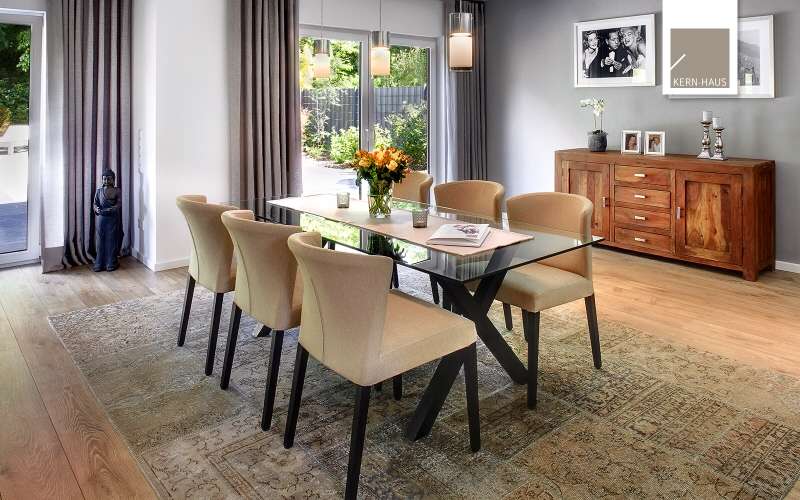 Immobilie in Stadtroda - Architektonischer Klassiker in malerischer Umgebung und dennoch kurzer Entfernung zum Stadtzentrum - Bild 4