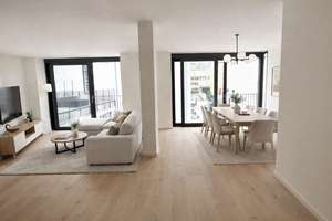 Helle und Homeoffice geeignete 2-Zimmer-Wohnung mit großer Terrasse im Innenhof