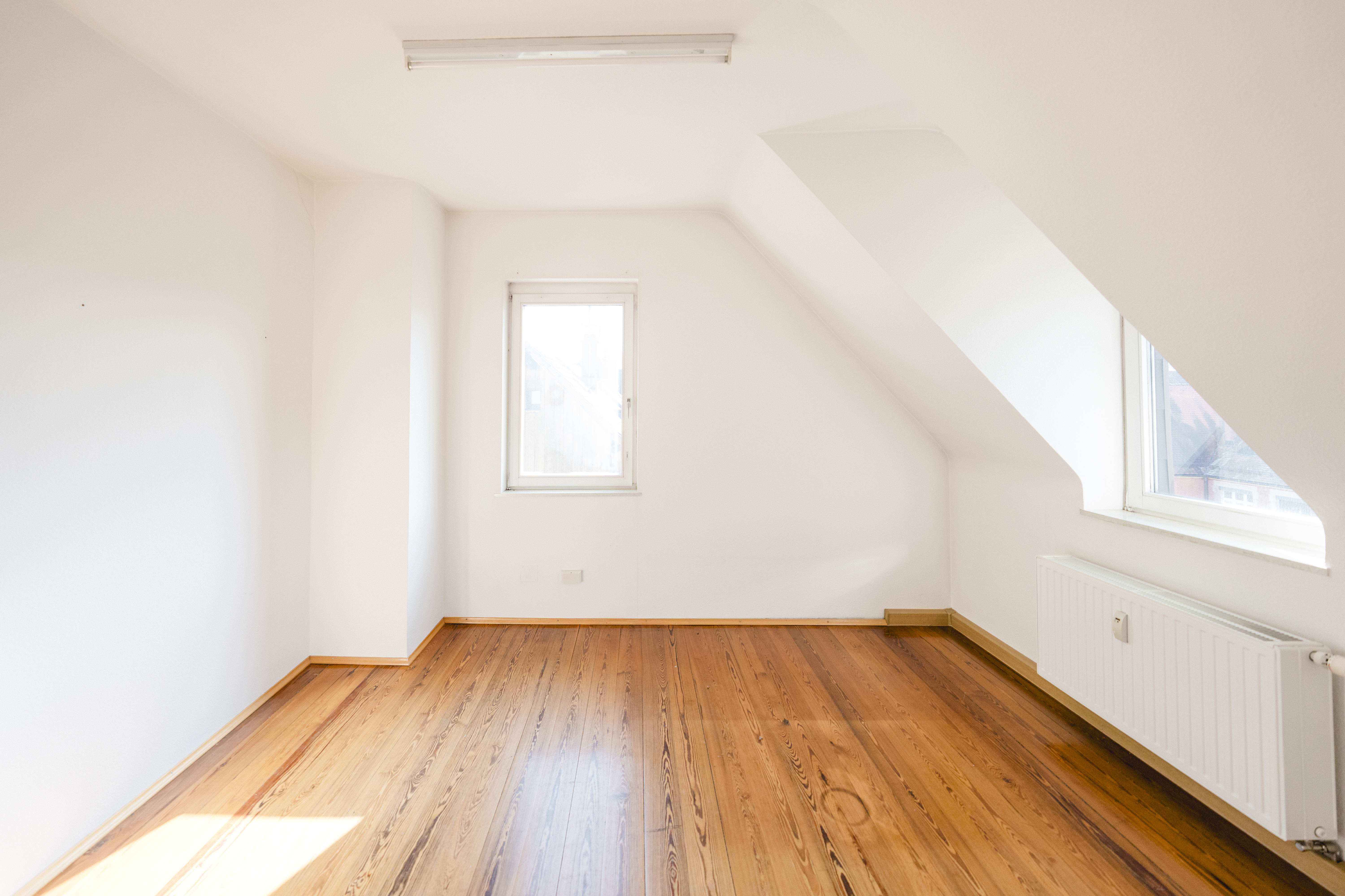 Immobilie in Ispringen - Ein Haus mit Seele: Großzügige Fläche in historischem Gebäude! - Bild 11