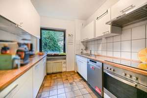 Gepflegte 2-Zimmer-Wohnung mit Balkon und TG-Stellplatz in bevorzugter Lage von Bonn - Oberkassel – Die vollständige Adresse der Immobilie erhältst du vom Anbieter., 53227 Oberkassel, Bonn – Vorschaubild 9