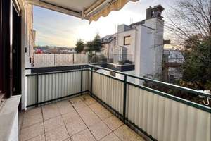 Schöne, helle, Zwei-Zimmer Wohnung in Waiblingen City, 2. Baureihe, ruhig gelegen – Fronackerstraße 10, 71332 Waiblingen – Vorschaubild 2