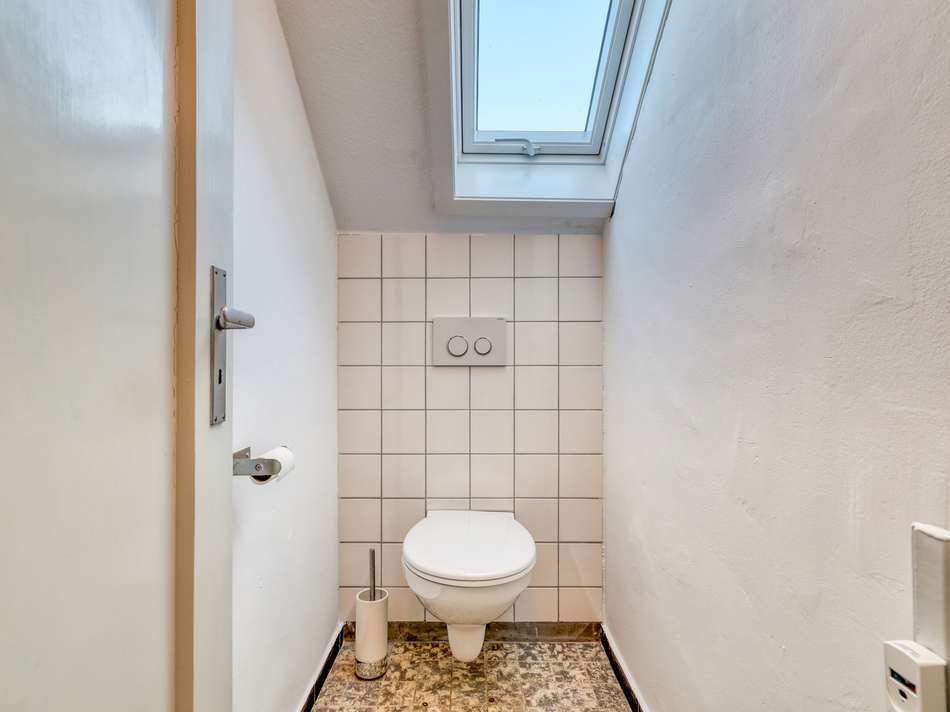 DG WC