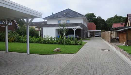 Bild von Energiesparhaus KFW 55 großzügig und exklusiv, sowie ruhig gelegen: Sommer 2024 im Eigenheim!