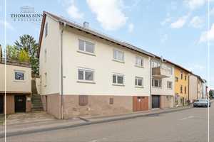 ZWEIFAMILIENHAUS MIT ANGEBAUTEM REIHENHAUS UND GROßEM GARTEN IN ZENTRALER LAGE FÜR IHRE GROßFAMILIE – Heilbronn (Kreis) – Vorschaubild 1