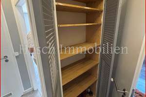 **huesch-immobilien.de**
Charmante 3.5-Zimmer-Dachgeschosswohnung mit Balkon in Essen-Schonnebeck – Die vollständige Adresse der Immobilie erhältst du vom Anbieter., 45309 Schonnebeck, Essen – Vorschaubild 12