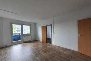 ***Ab 15.06.2026***2 Zimmer. Balkon. Duschbad. Frisch renoviert. 4. OG.***