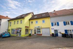 Maisonette mit Dachterrasse und eigenem Hausgefühl mitten in Breisach – Die vollständige Adresse der Immobilie erhältst du vom Anbieter., 79206 Breisach am Rhein – Vorschaubild 3
