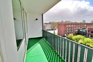 City - Blick über die Dächer gemütl. Maisonette - 3 Zimmer  mit 2  Balkonen – Die vollständige Adresse der Immobilie erhältst du vom Anbieter., 28195 Bahnhofsvorstadt, Bremen – Vorschaubild 6