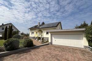 Ist das Ihr neues Zuhause in bevorzugter Wohnlage?
EFH mit ELW und großem Grundstück in Steinbach! – Die vollständige Adresse der Immobilie erhältst du vom Anbieter., 76534 Steinbach, Baden-Baden – Vorschaubild 4