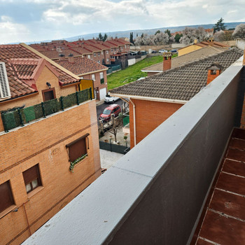 Verkauf eines Maisonette-Dachgeschossapartments mit Garage und Terrasse