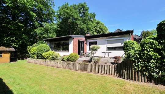 Bild von Freistehender Bungalow im Ellener Feld - mit großem, umlaufenden Garten, Garage & Carport.