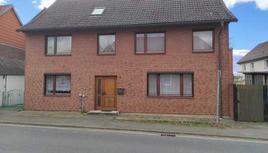 Bild von Geräumiges Einfamilienhaus mit Nebengelass auf grosszügigem Grundstück