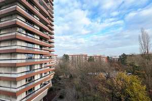 Neues Familien-Zuhause! Modernisierte 4 Zimmer mit Umlaufbalkon, 2 neue Bäder, neuer Boden, Aufzug – Krohstraße 2, 50968 Bayenthal, Köln – Vorschaubild 4