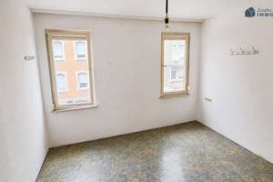 Freistehendes 4-Familienhaus in zentraler Lage, Einzelgarage, vielseitige Möglichkeiten – Die vollständige Adresse der Immobilie erhältst du vom Anbieter., 70327 Wangen, Stuttgart – Vorschaubild 5