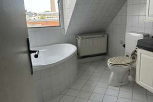 Exklusive Wohnung auf zwei Etagen mit Hobbyraum und kleiner Dachterrasse in begehrter Lage – 40219 Unterbilk, Düsseldorf – Vorschaubild 7