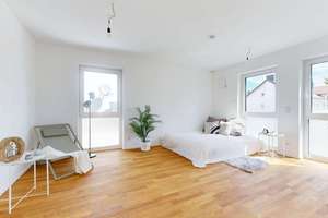Moderne 4,5-Zimmer-Wohnung mit 2 Balkonen in attraktiver Münchner Lage – Die vollständige Adresse der Immobilie erhältst du vom Anbieter., 81243 Aubing-Süd, München – Vorschaubild 9