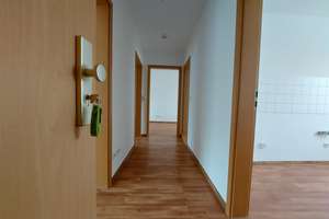 *Die Treppen hinauf zu Ihrer neuen Wohnung* – 39104 Altstadt, Magdeburg – Vorschaubild 6