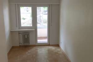 Großzügige 4,5-Zi-Whg im EG | 92 m² | 2 Balkone | Garage + Gemeinschaftsgarten - modernisiert – Dreizlerstraße 42, 70619 Heumaden, Stuttgart – Vorschaubild 10