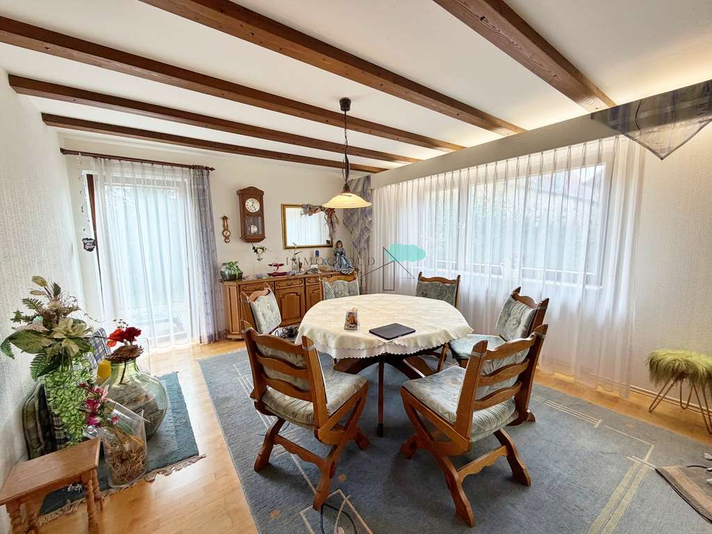 Immobilie in Ötigheim - Sympathisches Zweifamilienhaus - Diamant in Ötigheim wartet auf neuen Schliff - Bild 4