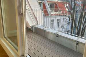 FREI Z. 01.2026, SCHÖNE, SEHR HELLE GROSSZÜGIGE DACHGESCHOSS-WHG. M. TERRASSEN WEITBLICK, LIFT – Die vollständige Adresse der Immobilie erhältst du vom Anbieter., 10405 Prenzlauer Berg, Berlin – Vorschaubild 7