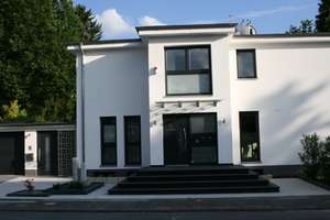 Großzügiges Haus mit schönem Garten und moderner Ausstattung in Dreieich-Buchschlag – Die vollständige Adresse der Immobilie erhältst du vom Anbieter., 63303 Dreieich – Vorschaubild 1