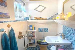 MASSIVER BUNGALOW MIT GEMÜTLICHEM GARTEN IN TOP LAGE!  – Nürnberg – Vorschaubild 2