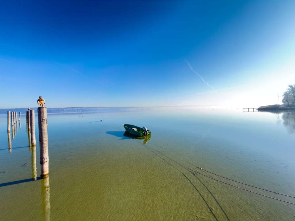 Immobilie in Utting am Ammersee - Edle Bauhausvilla auf exklusivem Grundstück in Seenähe. - Bild 2