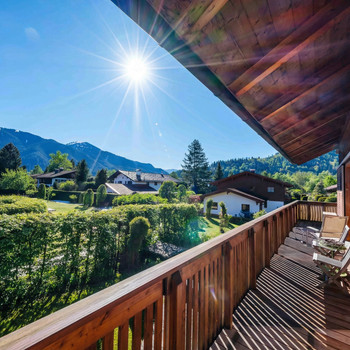 Freie Weitblicke ins Grüne - ganztägige Besonnung -
Wohnung in hervorragender Lage