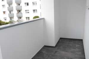 Frisch renovierte 3-Zimmer Wohnung mit Balkon, nahe FH und Köln Arcaden – Feldbergstr. 14, 51105 Köln – Vorschaubild 8