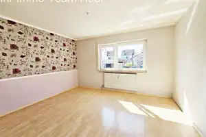 "Helle 4-Zimmer-Eigentumswohnung mit Süd-West-Balkon & Garage - ideal für Familien oder als – Reutlingen (Kreis) – Vorschaubild 10