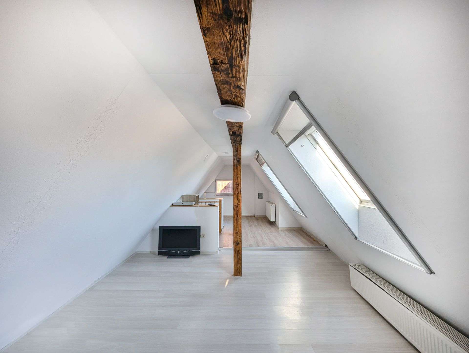 Immobilie in Mühlacker - Charmantes, bezugsfertiges und flexibles 2-FH  für Kapitalanleger oder Eigennutzer - Bild 10