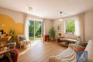 Viel Platz für neue Ideen – Familienhaus mit Anbau & eingewachsenem Garten bei Regensburg – 93138 Lappersdorf – Vorschaubild 2