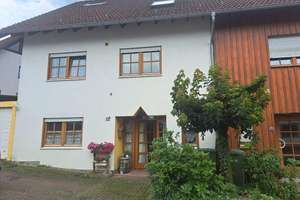 Super attraktive großräumige 6-Zimmer Wohnung auf zwei Etagen – Die vollständige Adresse der Immobilie erhältst du vom Anbieter., 64658 Fürth – Vorschaubild 4