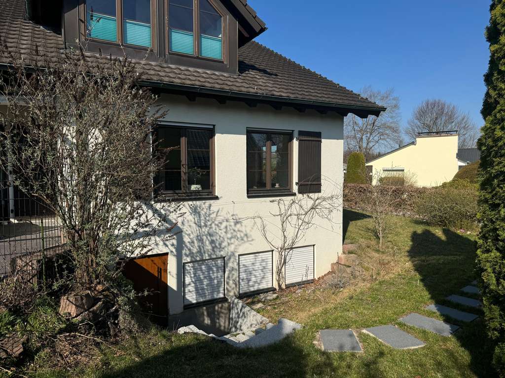 Immobilie in Königsfeld im Schwarzwald - Großzügiges 6-Zimmer EFH in Königsfeld im Schwarzwald - Bild 1