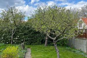 Doppelhaushälfte mit Garten und Potenzial in Bremen-Alt-Osterholz – Die vollständige Adresse der Immobilie erhältst du vom Anbieter., 28307 Osterholz (Ortsteil), Bremen – Vorschaubild 2