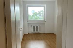 Alltagstaugliche 3-Zimmer-Wohnung mit Balkon in Köln-Deutz – Siegburger Straße 169, 50679 Deutz, Köln – Vorschaubild 5